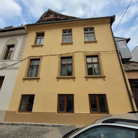 Conrad Haas Apartment Sibiu Bagian luar foto