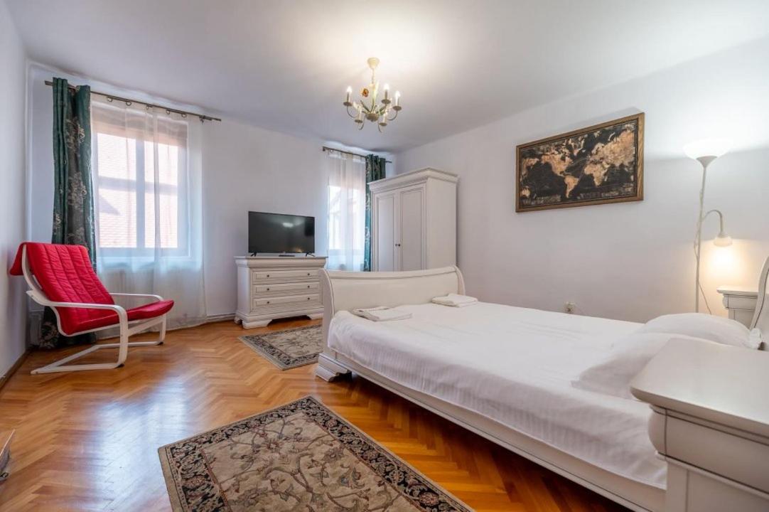 Conrad Haas Apartment Sibiu Bagian luar foto