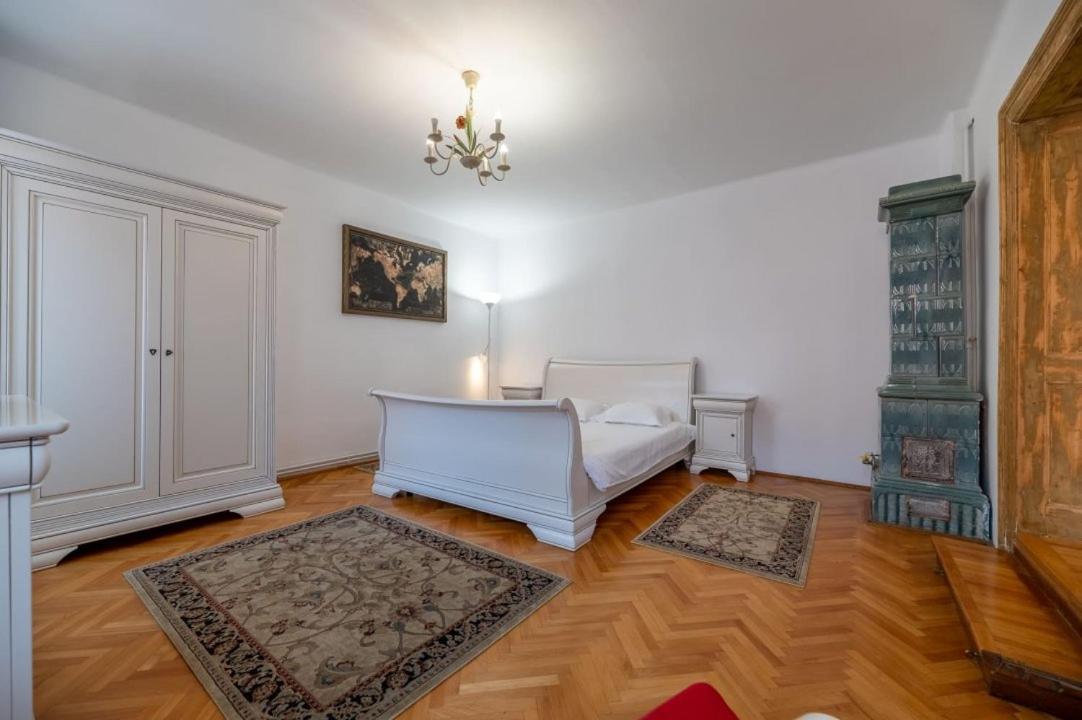 Conrad Haas Apartment Sibiu Bagian luar foto