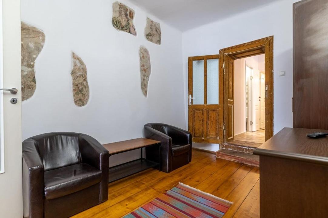 Conrad Haas Apartment Sibiu Bagian luar foto